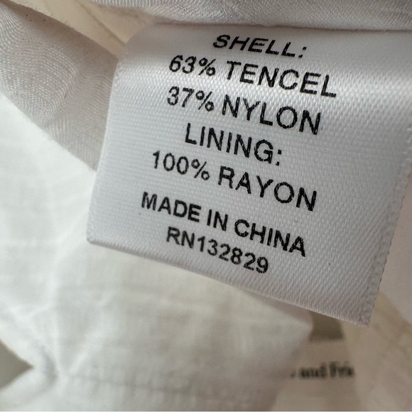 Lovers + Friends Fatima Ruffle White V Cut Crop Top Medium - Picture 4 of 5